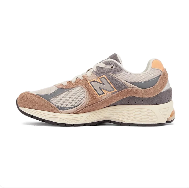 New Balance 2002R – Tan / Brown / Grey / Apricot