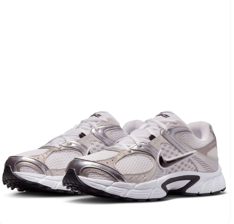 Nike Initiator – White / Metallic Silver / Purple Dust