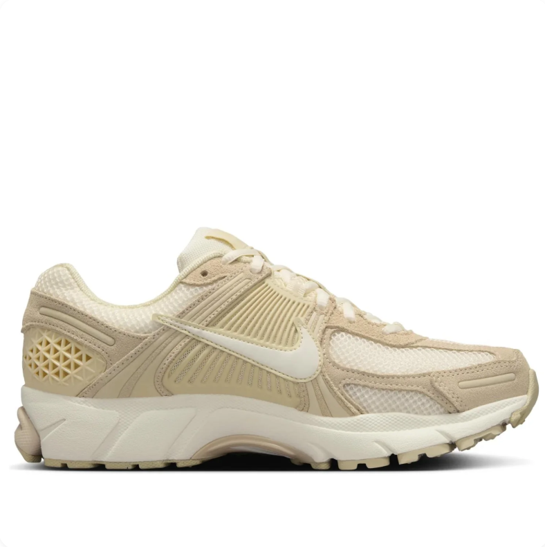 Nike Zoom Vomero 5 – Sail / Sand Drift / Coconut Milk (Tonal Edition)