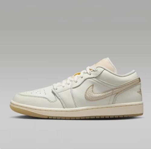 Air Jordan 1 Low – Sail / Cream / Gum Light Brown