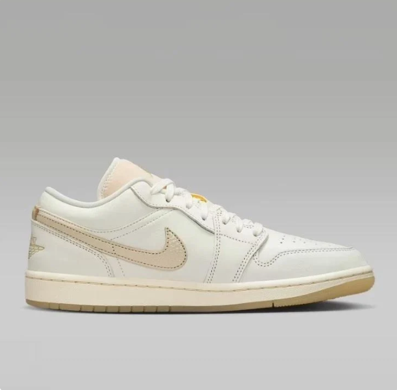 Air Jordan 1 Low – Sail / Cream / Gum Light Brown