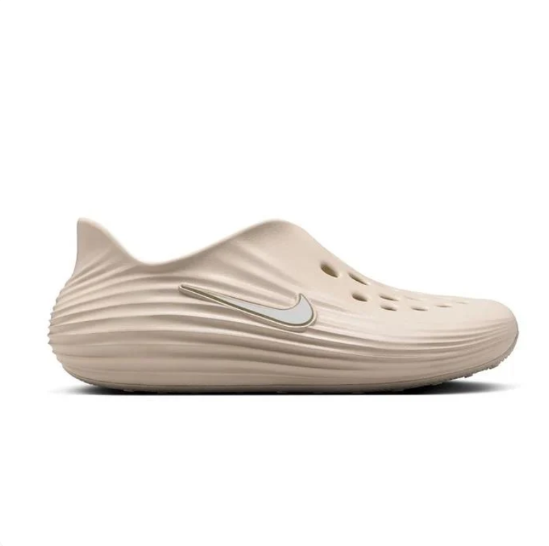 Nike Calm Mule – Sanddrift / Light Orewood Brown